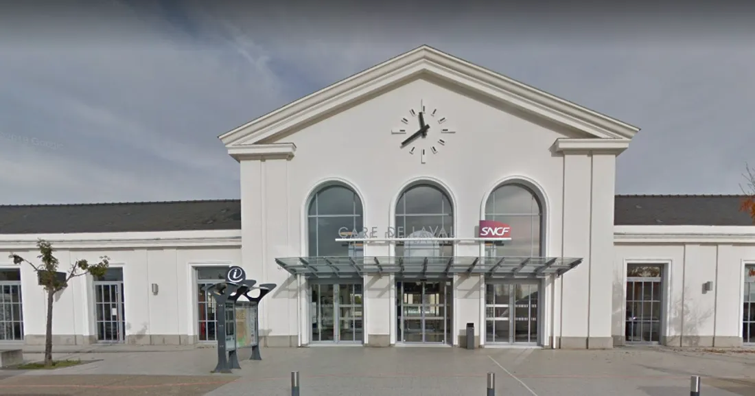 Gare de Laval_24 12 21_Google Street View